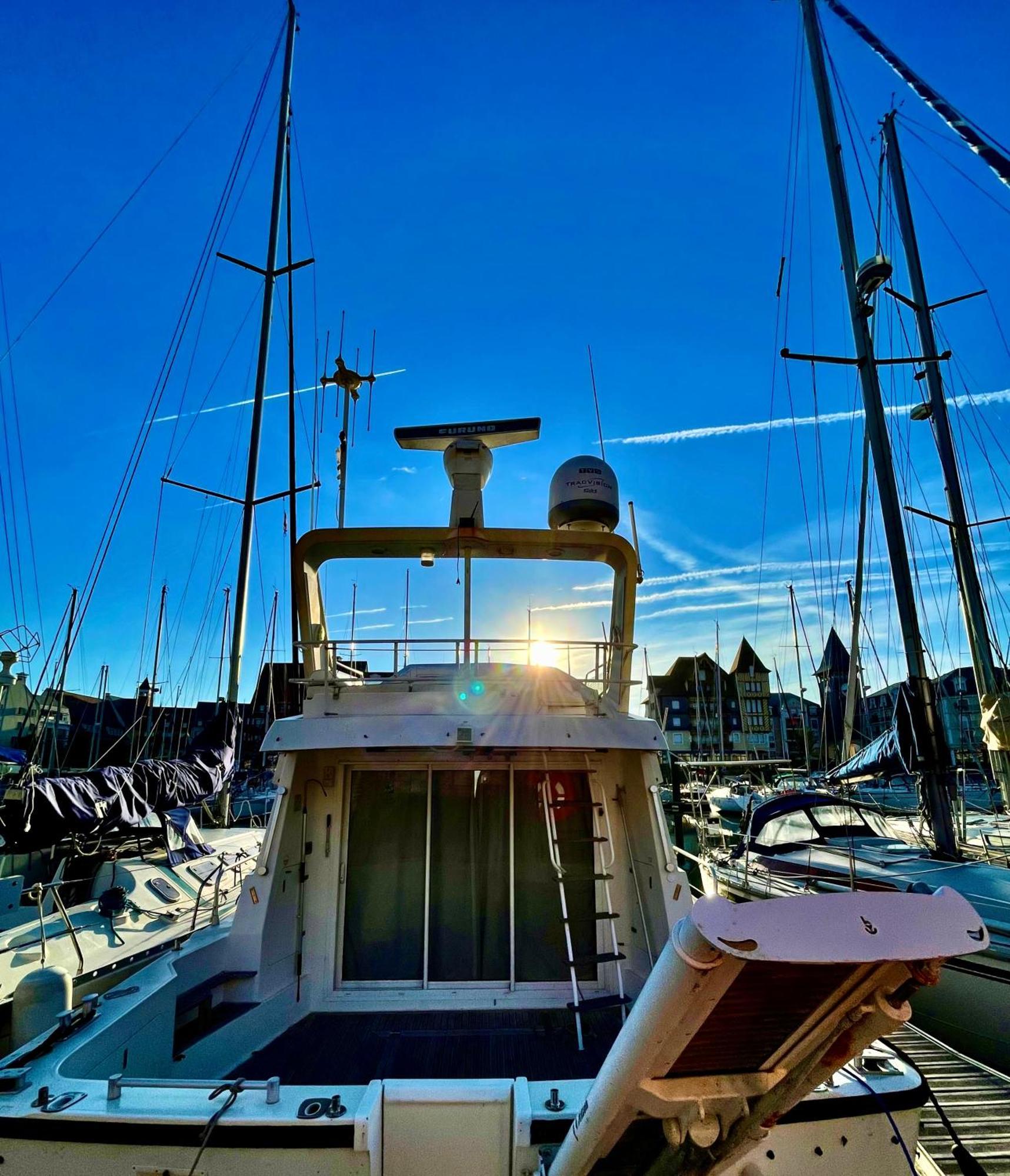 Yacht Deauville Ngoại thất bức ảnh
