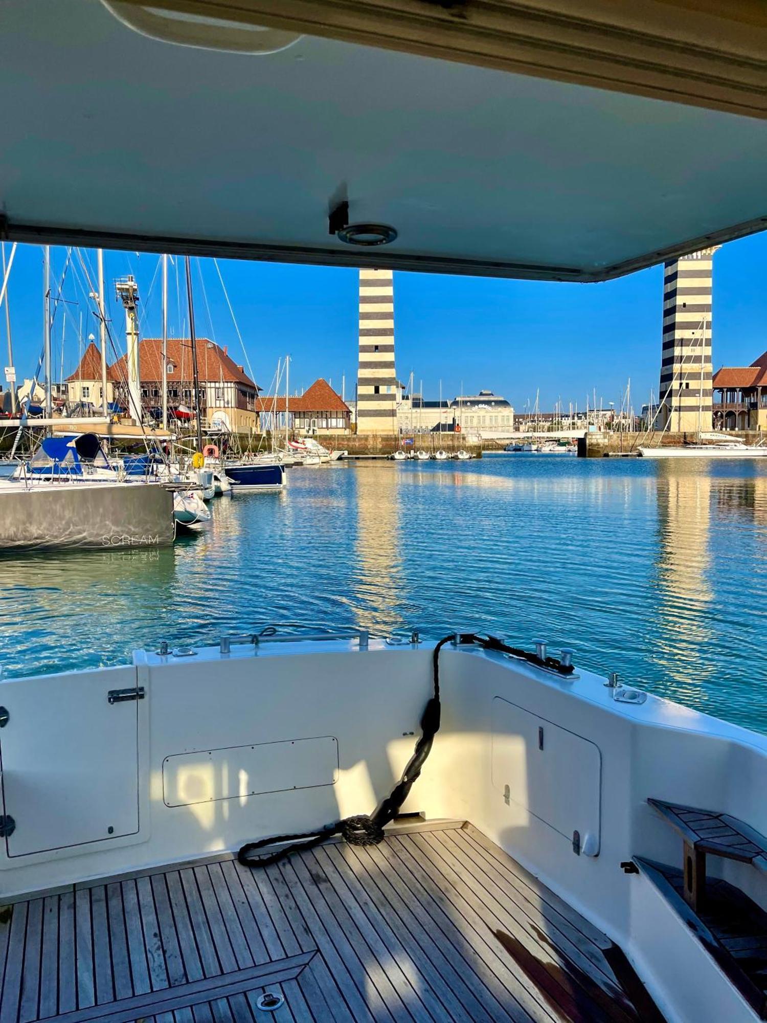 Yacht Deauville Ngoại thất bức ảnh